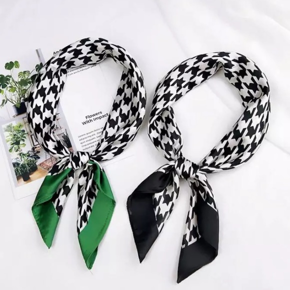 Houndstooth Silk Scarve - Picture 2 of 3